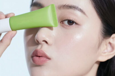 pibu gwanli jepum eul jeog yonghaneun yeoseong