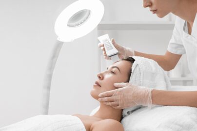 yeoseong gogaeg eul wihan eolgul miyong lutin eulhaneun miyongsa